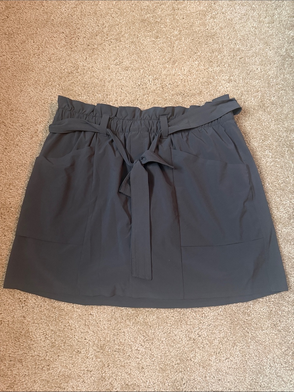 Athleta Gray Paper bag waist Skirt Skort Built in Shorts